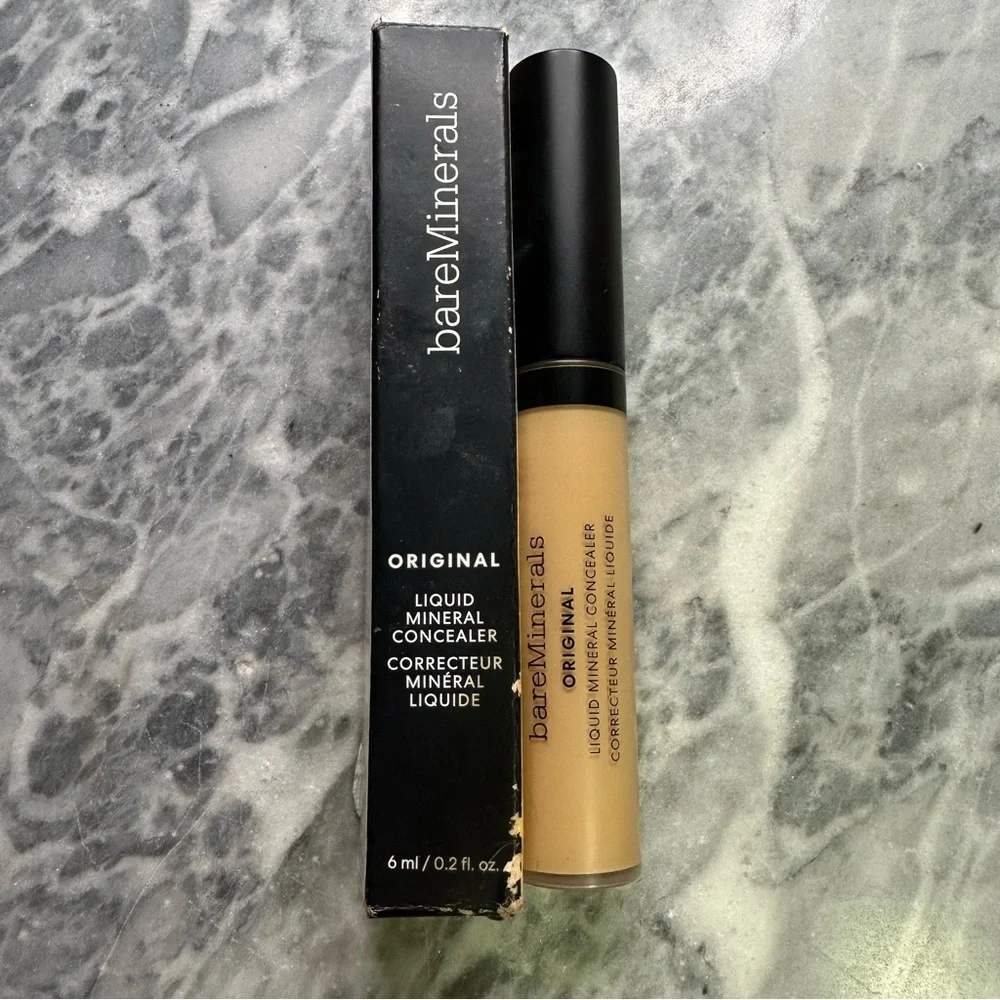 BareMinerals‎ Liquid Concealer Light 2C